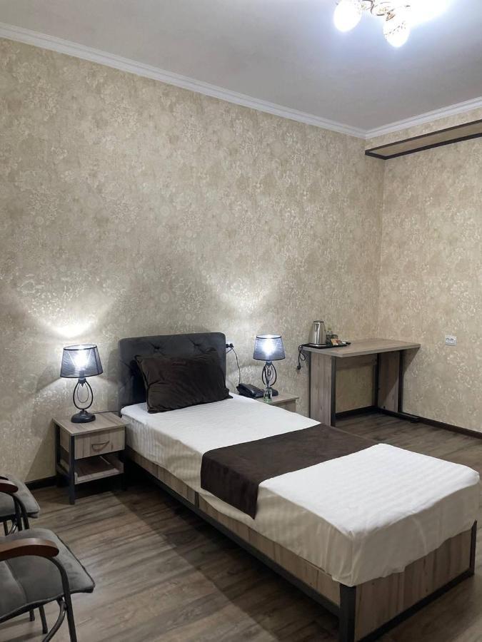 Yantai Hotel Tashkent Luaran gambar