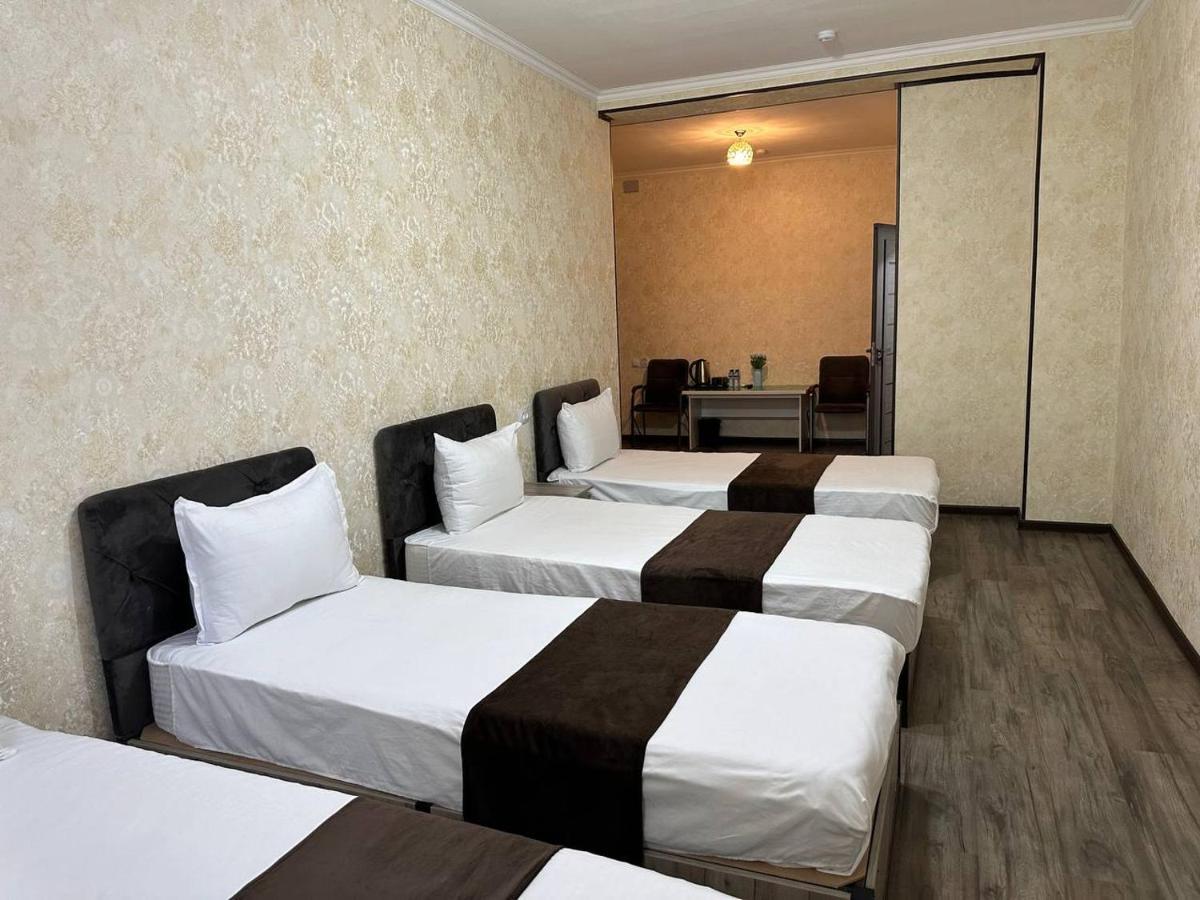 Yantai Hotel Tashkent Luaran gambar